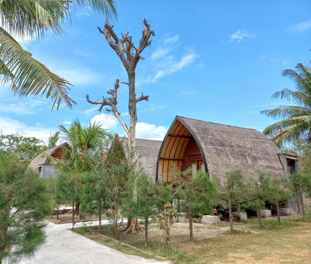 Nusa Indah Bungalows Gili Air Ngoại thất bức ảnh
