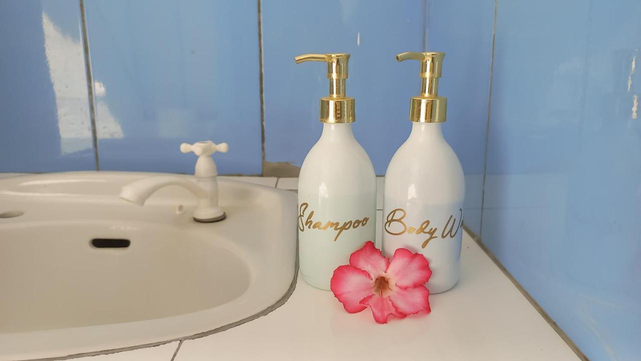 Nusa Indah Bungalows Gili Air Ngoại thất bức ảnh