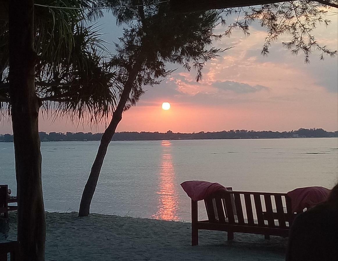 Nusa Indah Bungalows Gili Air Ngoại thất bức ảnh