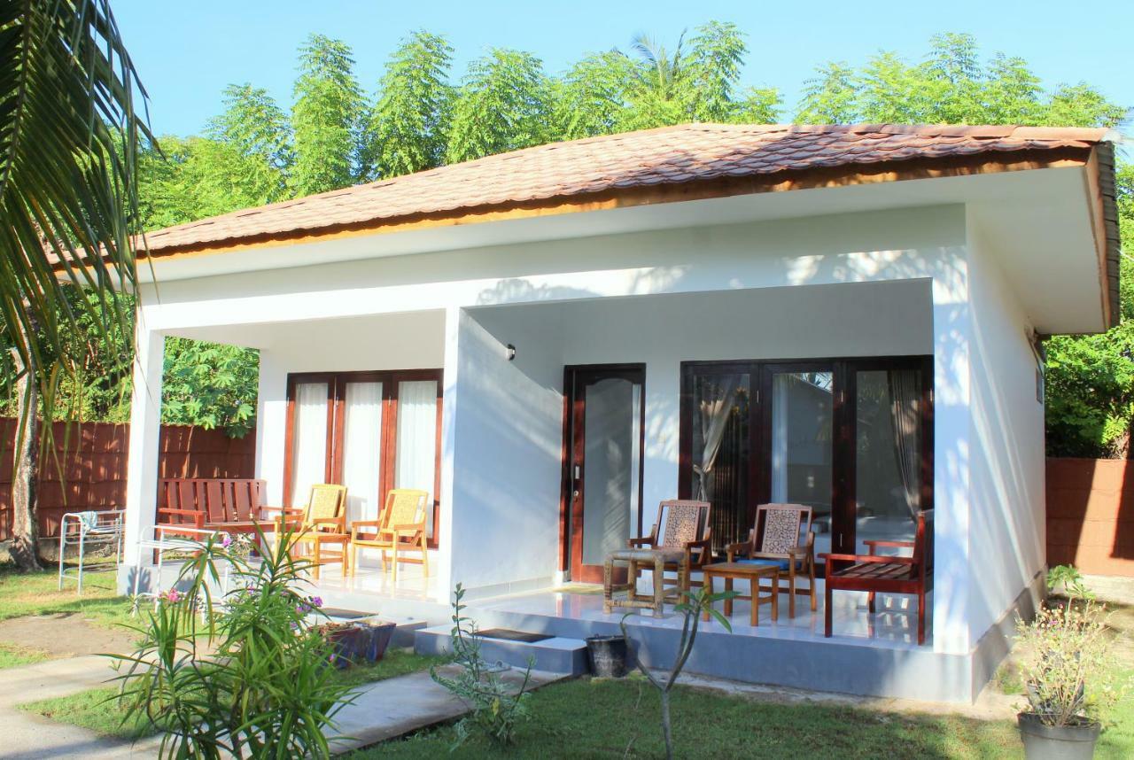 Nusa Indah Bungalows Gili Air Ngoại thất bức ảnh